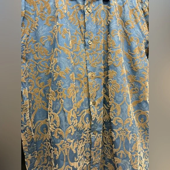 1 … LIKE NO OTHER Button down - Picture 5 of 13